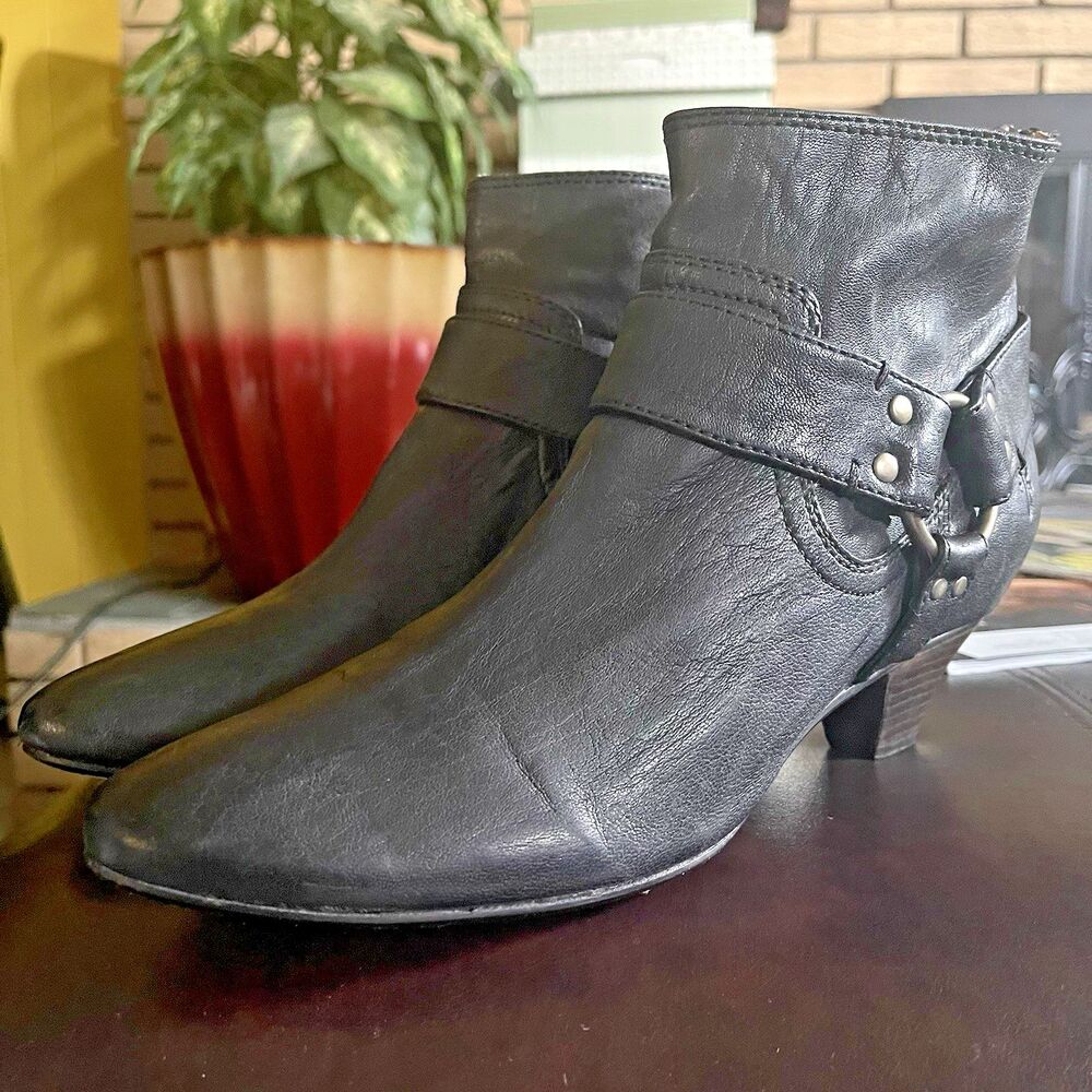 Frye Black Steffi Harness Booties Size 10 Back Zip Almond Toe Leather Boot